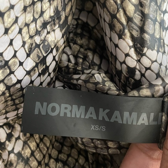 RARE & hard to find Norma Kamali Sleeping Bag Jacket in Scale Python Print - Picture 6 of 7